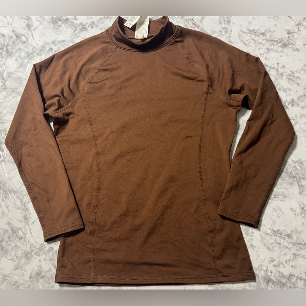 TSLA brown base layer Size Small